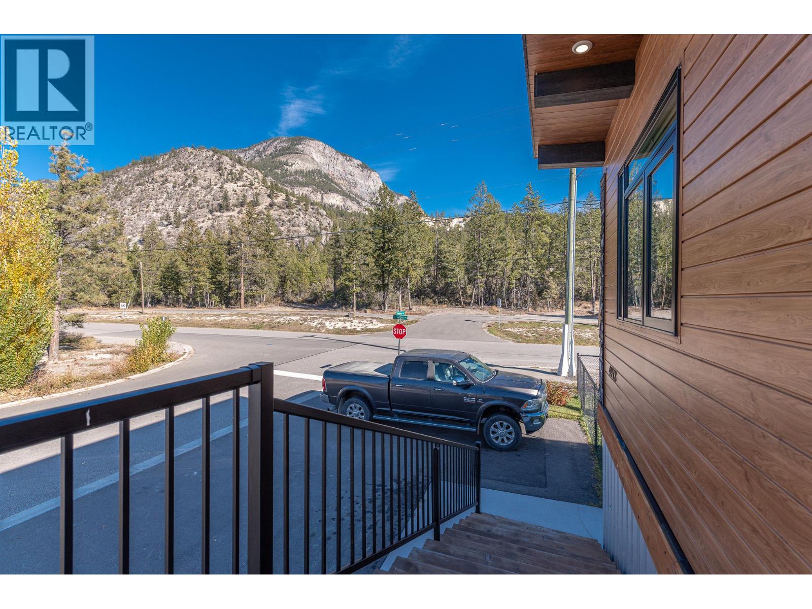 4978 Ponderosa Crescent, Canal Flats - Image 1