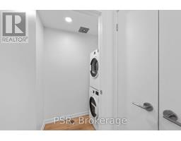 2510 - 101 Roehampton Avenue, Toronto, ON M4P2W2 Photo 13