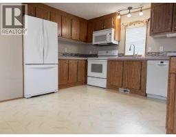 66 Parkland Acres, Lacombe, AB T4L1S9 Photo 14