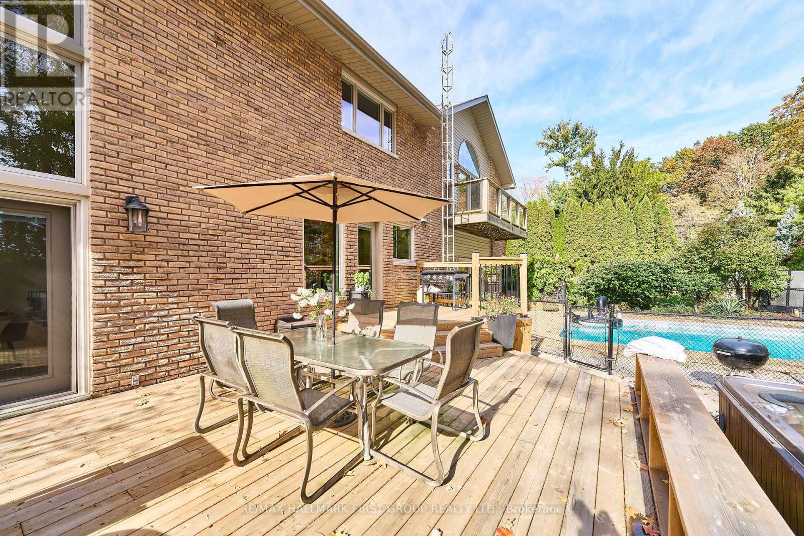 515 Oakwood Drive, Pickering, ON photo 6