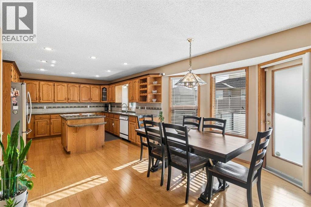24 Signature Point SW, Calgary — photo 10