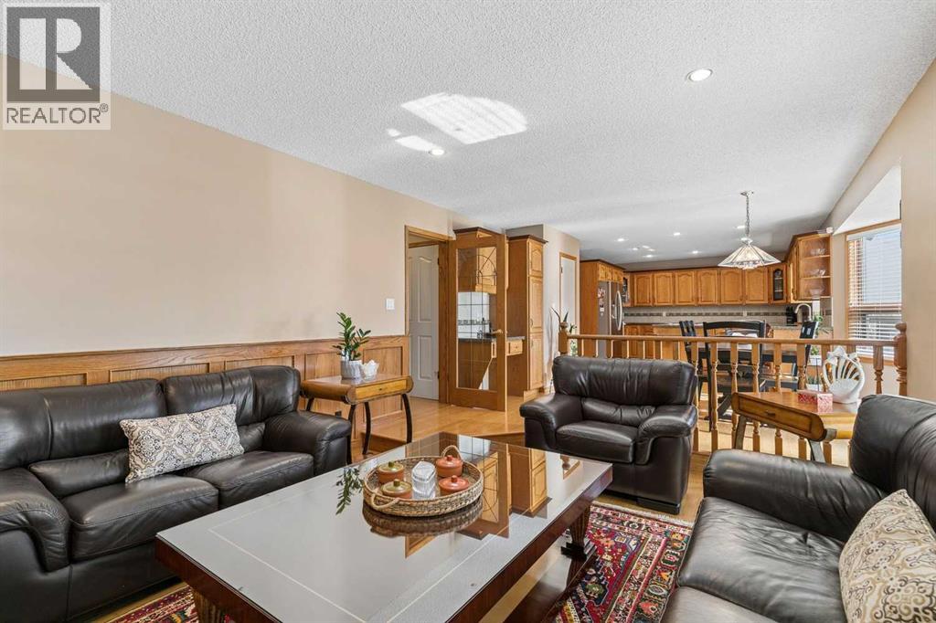 24 Signature Point SW, Calgary — photo 15