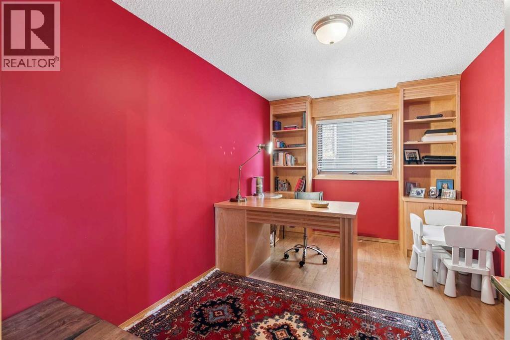 24 Signature Point SW, Calgary — photo 16