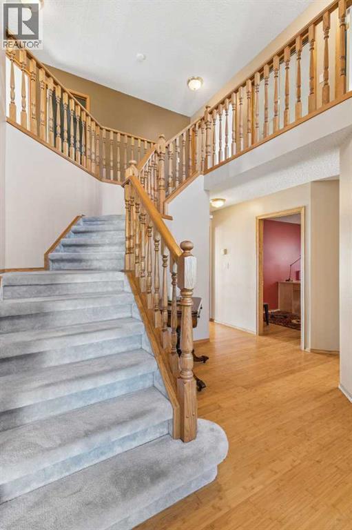 24 Signature Point SW, Calgary — photo 17