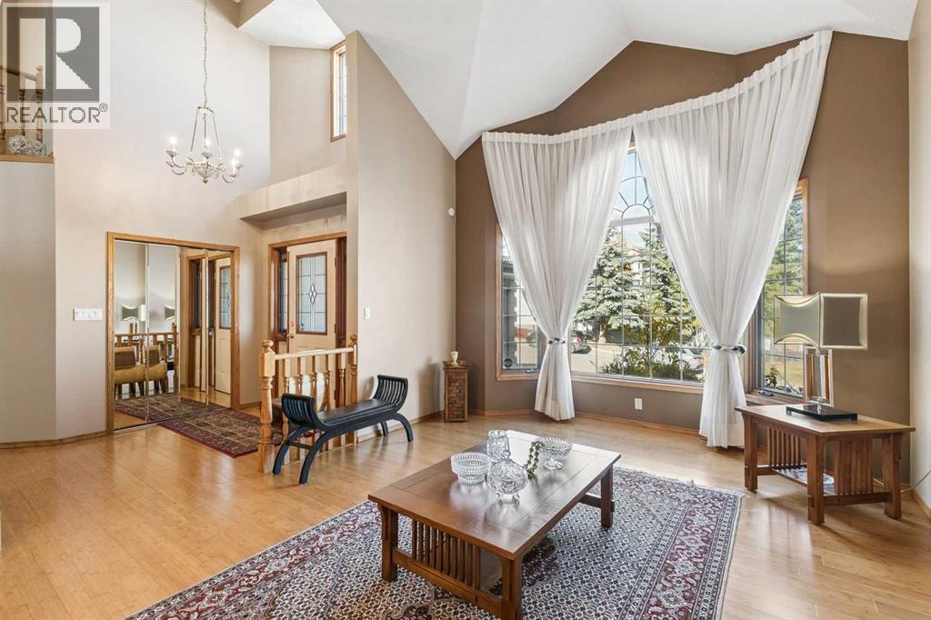 24 Signature Point SW, Calgary — photo 3