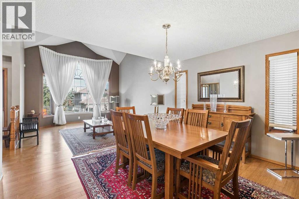 24 Signature Point SW, Calgary — photo 6