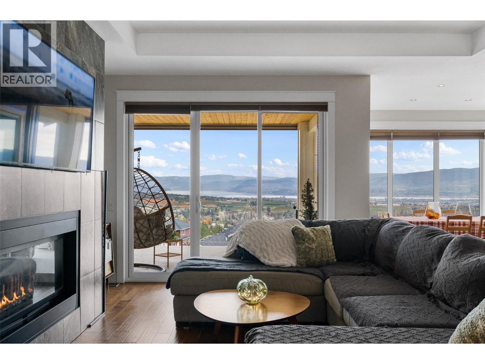 2492 Lago Vista Street, Kelowna - Image 1