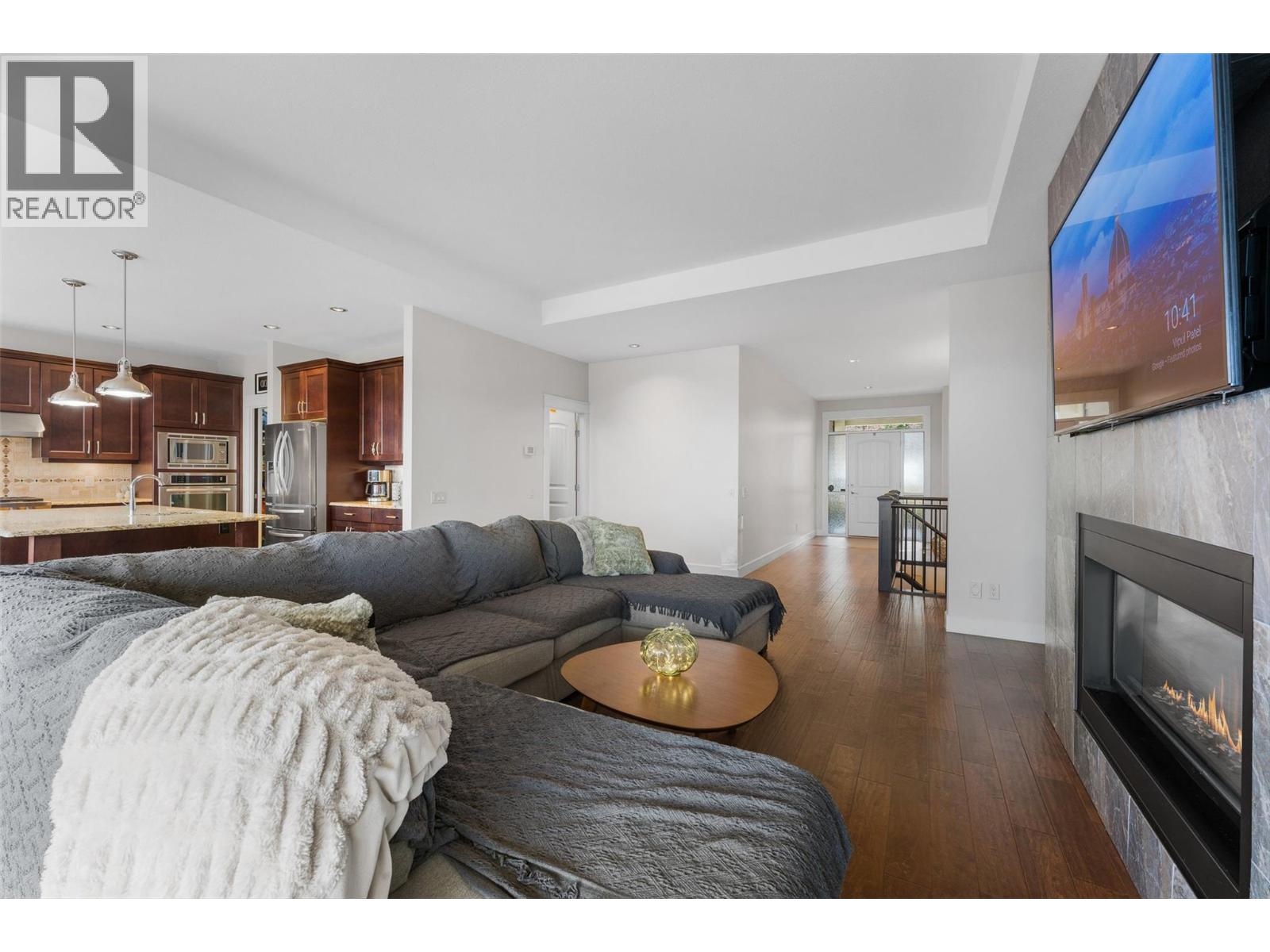 2492 Lago Vista Street, Kelowna - Image 1