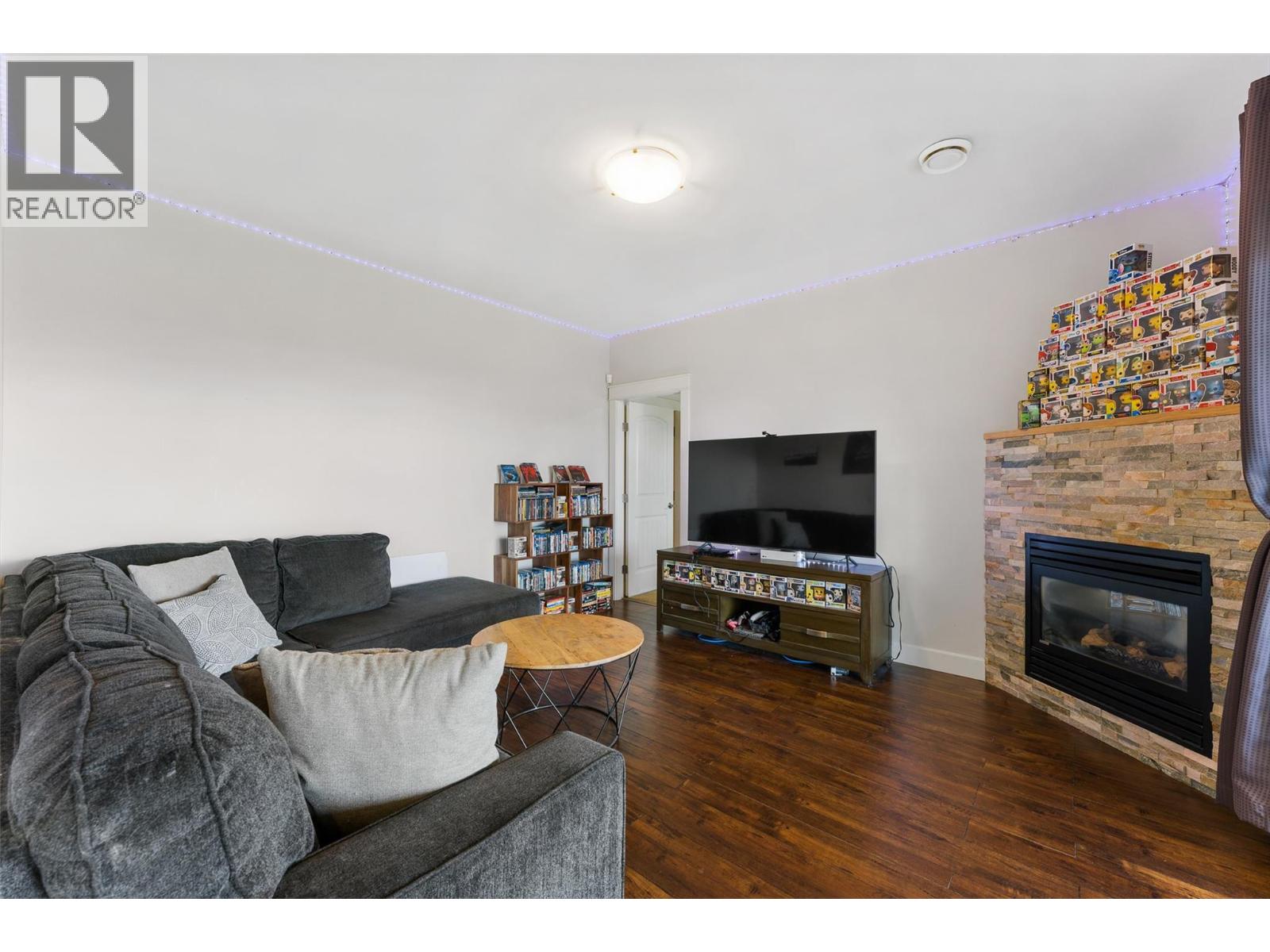 2492 Lago Vista Street, Kelowna - Image 1