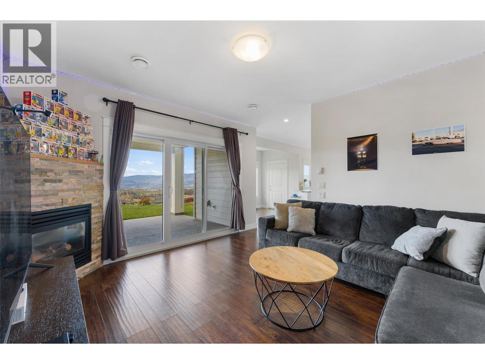 2492 Lago Vista Street, Kelowna - Image 1