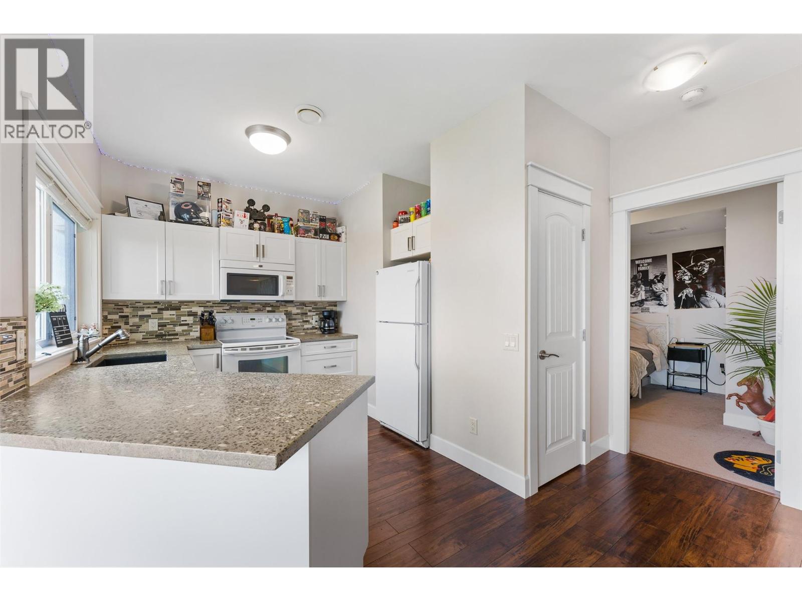 2492 Lago Vista Street, Kelowna - Image 1