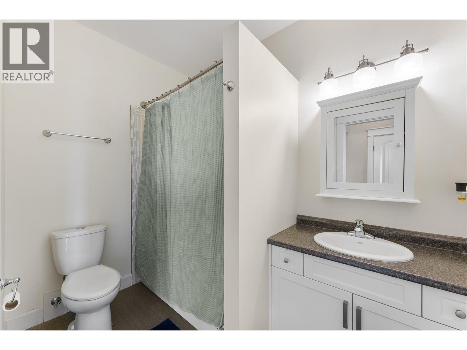 2492 Lago Vista Street, Kelowna - Image 1