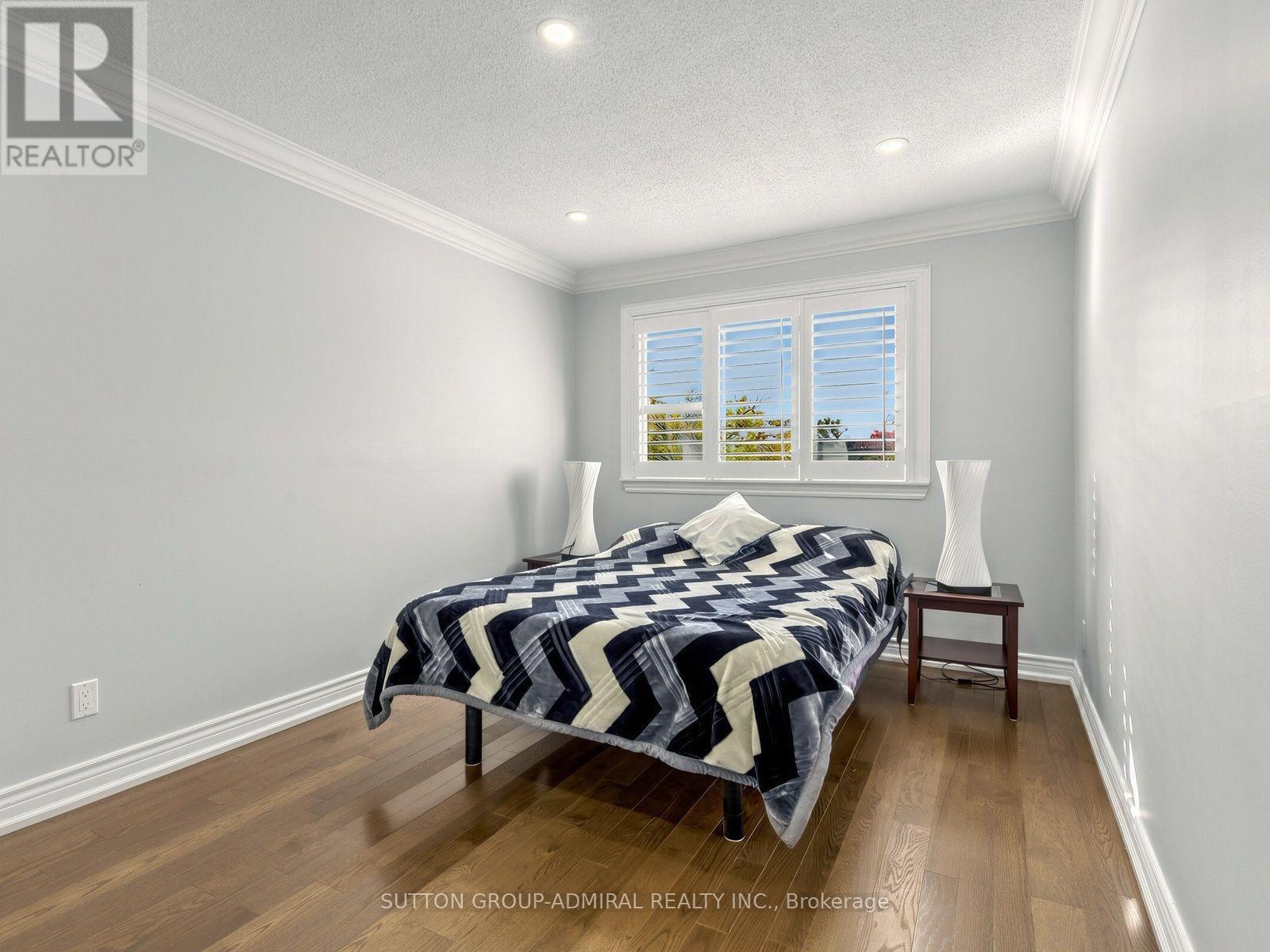 238 Glen Shields Avenue, Vaughan, ON photo 28