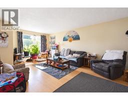 Kitchen - 1709 15 Avenue S, Lethbridge, AB T1K0W8 Photo 9