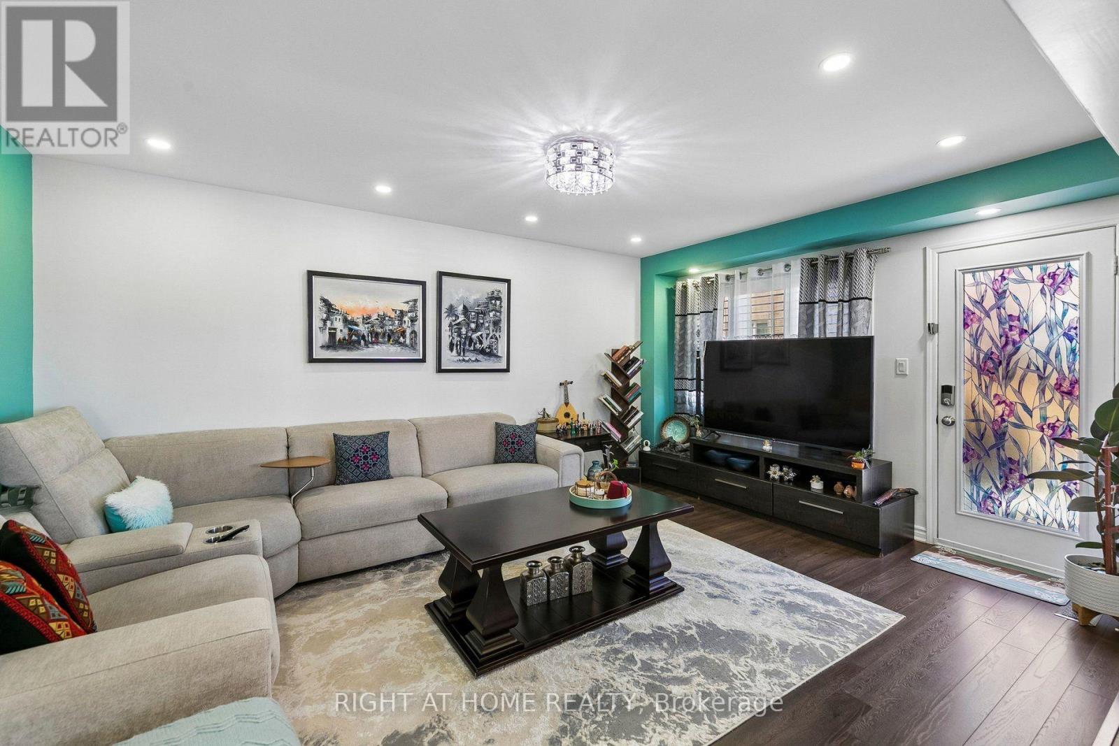 313 Gillett Point, Milton, ON photo 13