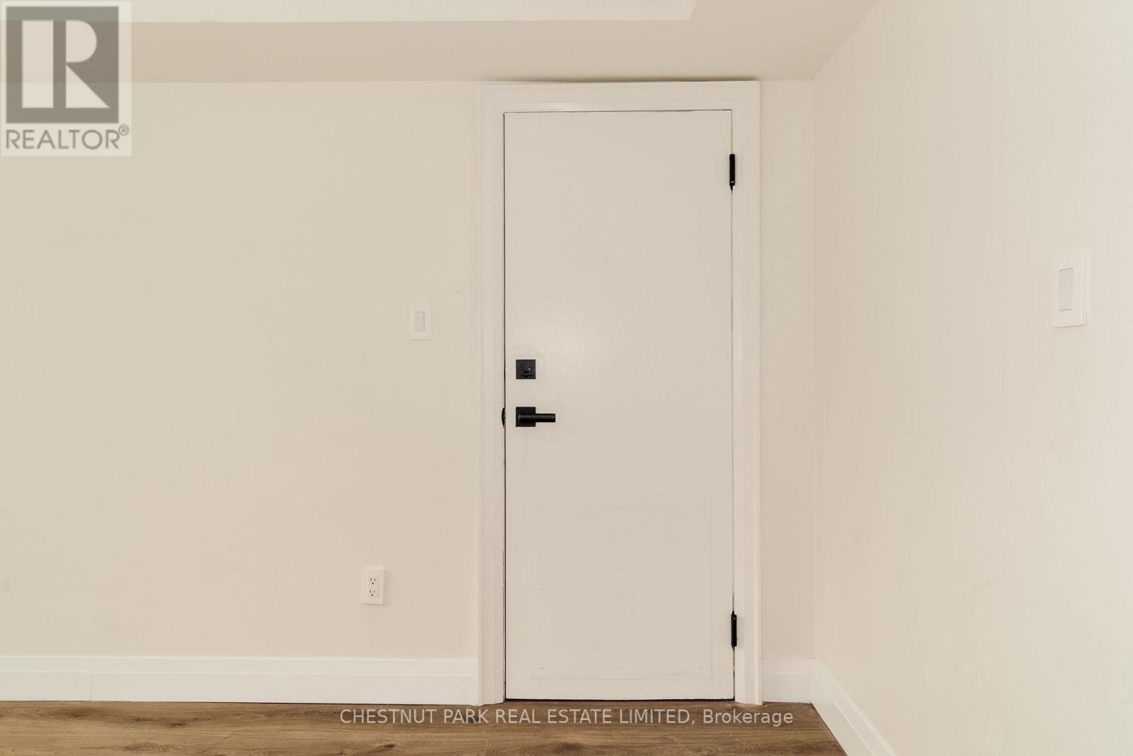 1 - 24 HEMAN STREET, Toronto (Mimico) — photo 4