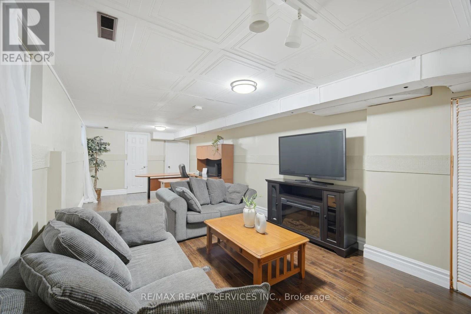 47 Lindridge Avenue, Brampton, ON photo 30