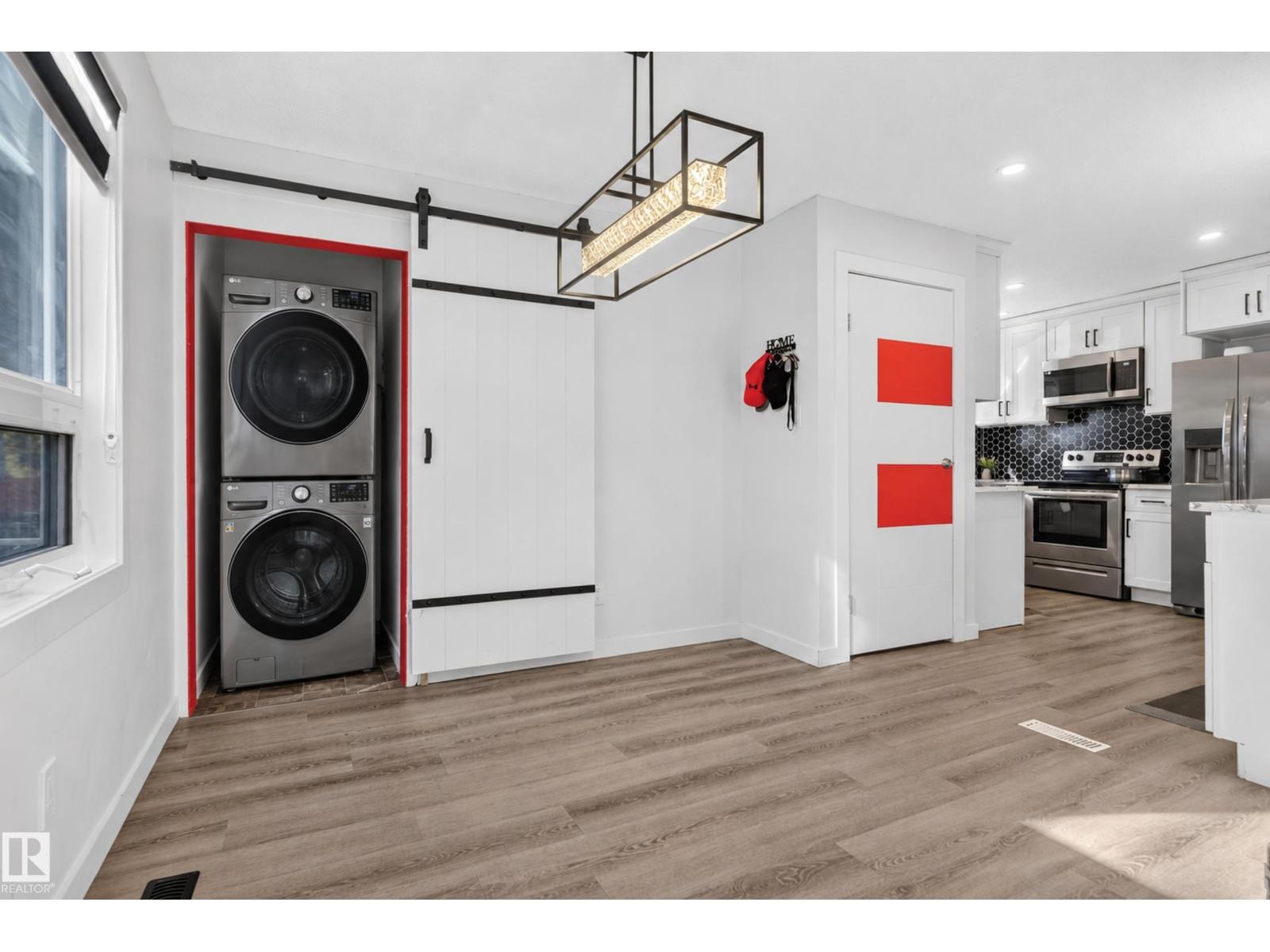 67 HENRY AV NW, Edmonton — photo 17