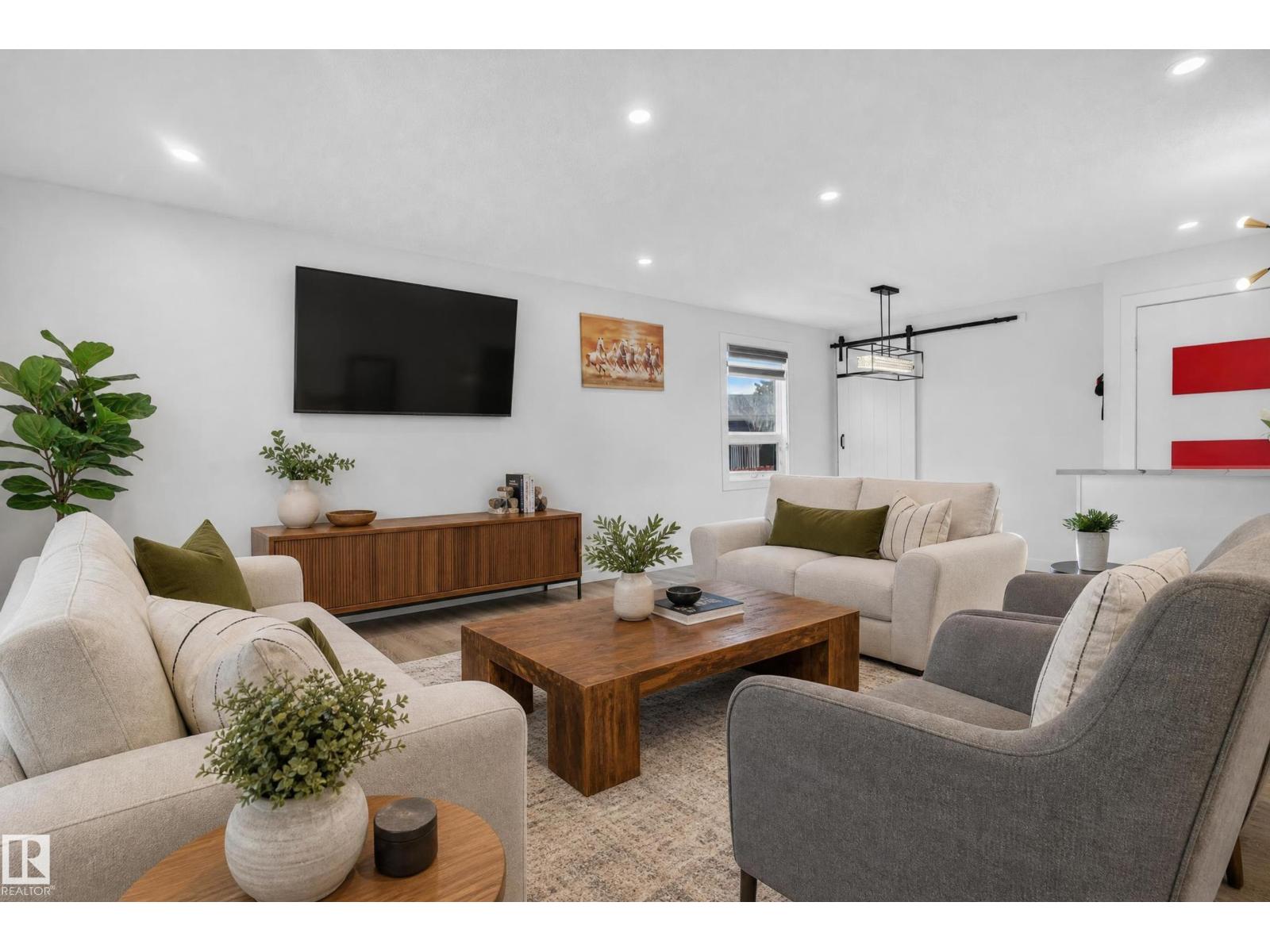 67 HENRY AV NW, Edmonton — photo 9