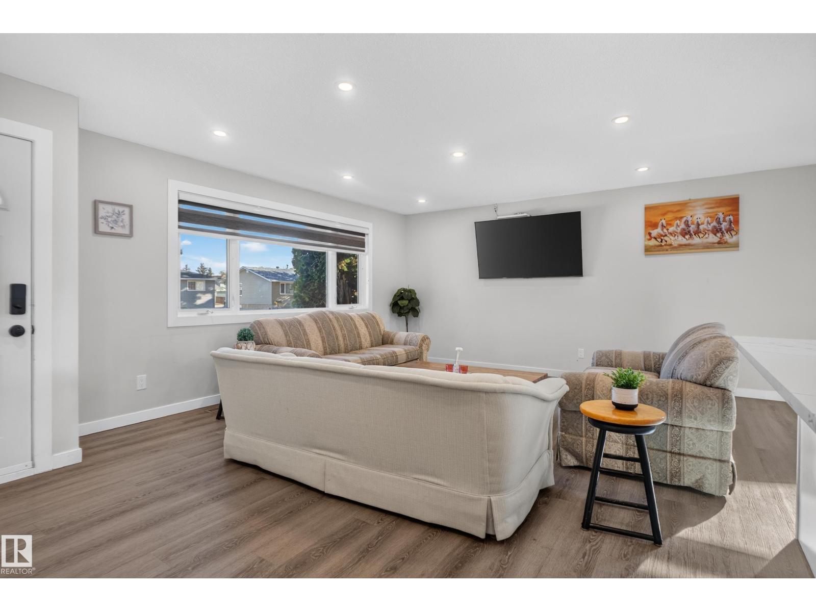 67 HENRY AV NW, Edmonton — photo 7