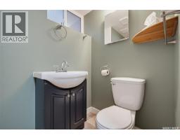 615 Clarence Avenue S, Saskatoon, SK S7H2E1 Photo 26