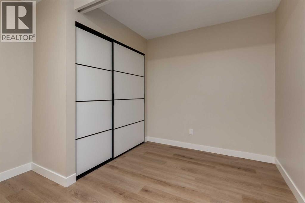 8826 6 Street SE, Calgary — photo 23