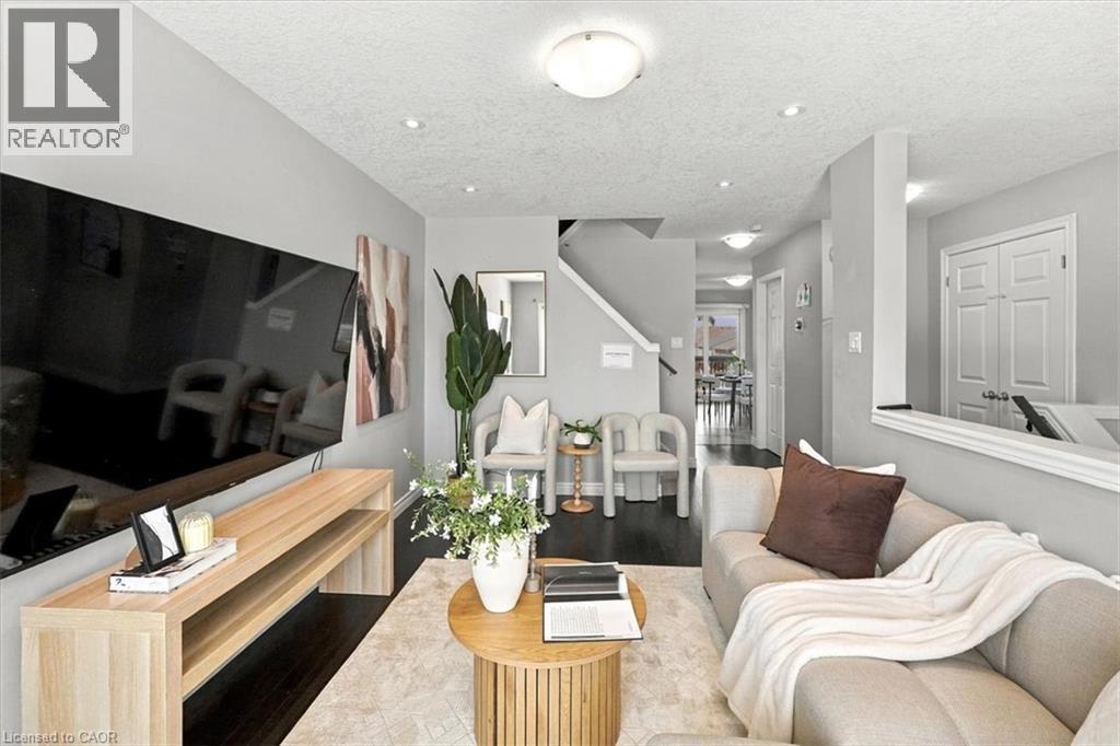 70 WILLOWRUN Drive Unit# M1, Kitchener — photo 5