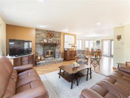 205 Limousin Avenue, St Clements, MB R1A2A8 Photo 12