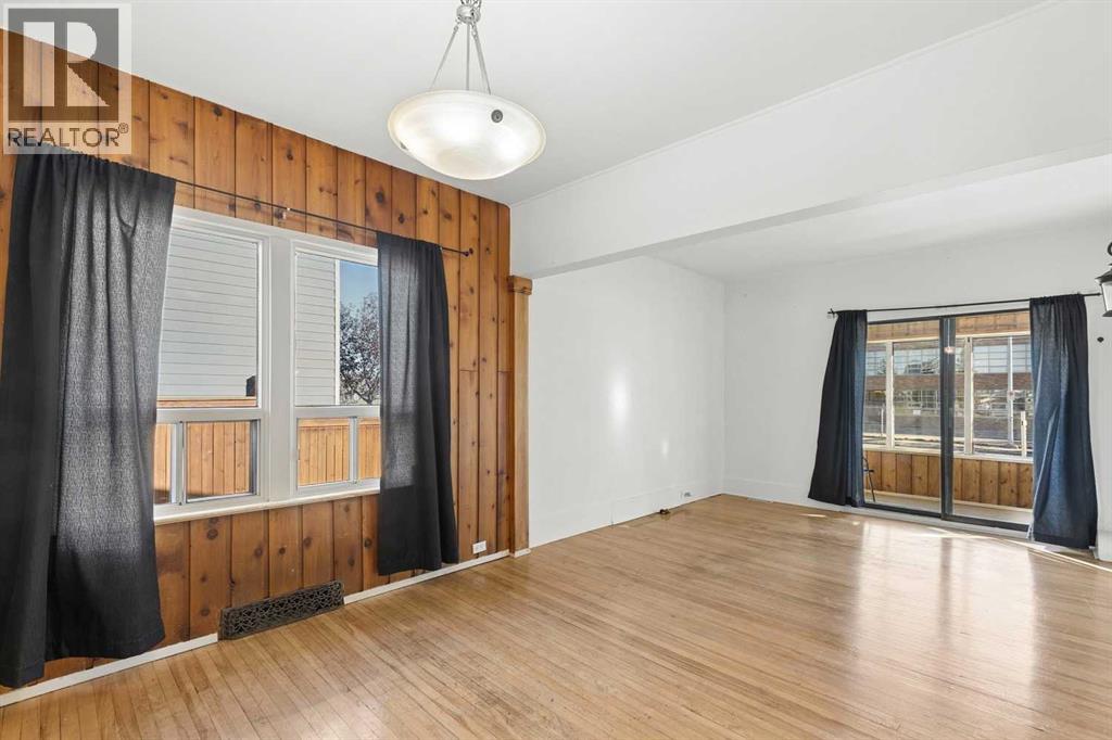 2115 10 Street NW photo 9