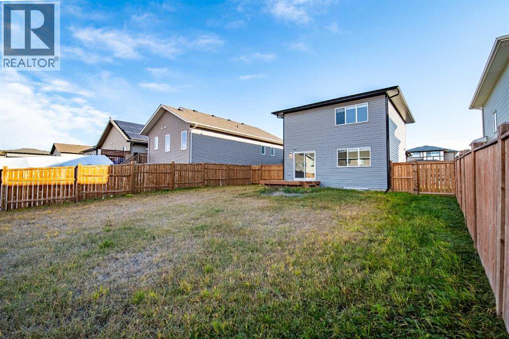 Listing photo – 10 Travis Close, Red Deer