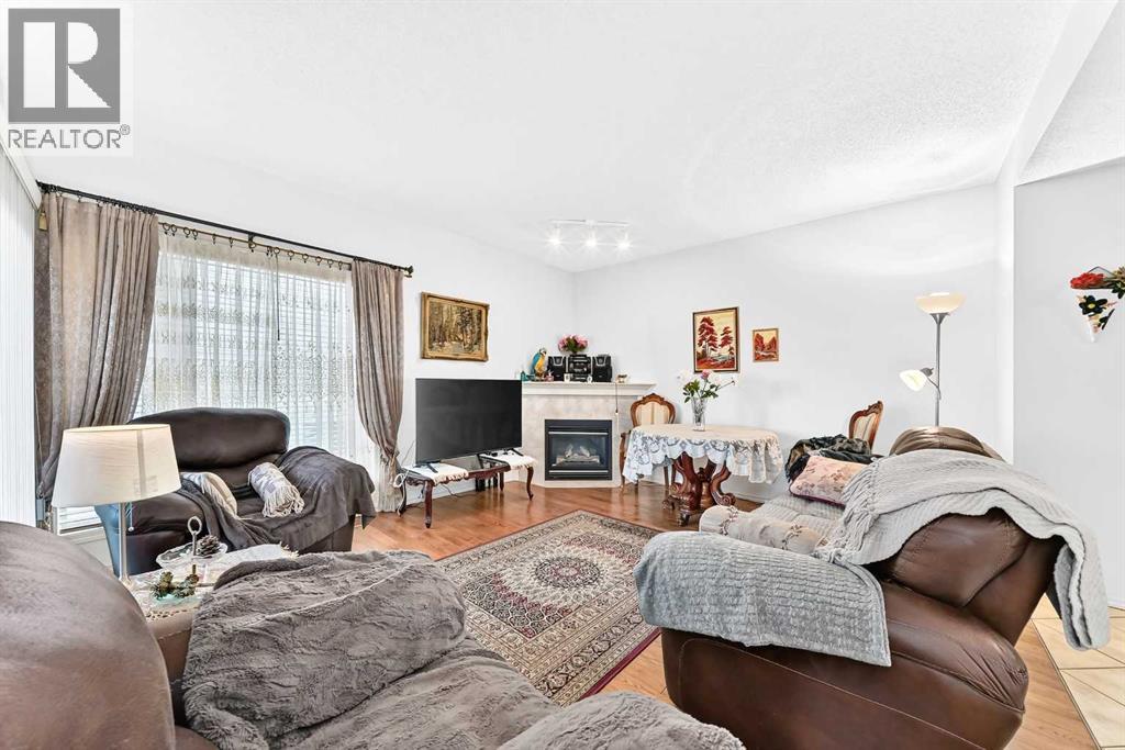 227 Bridlewood View SW, Calgary — photo 4