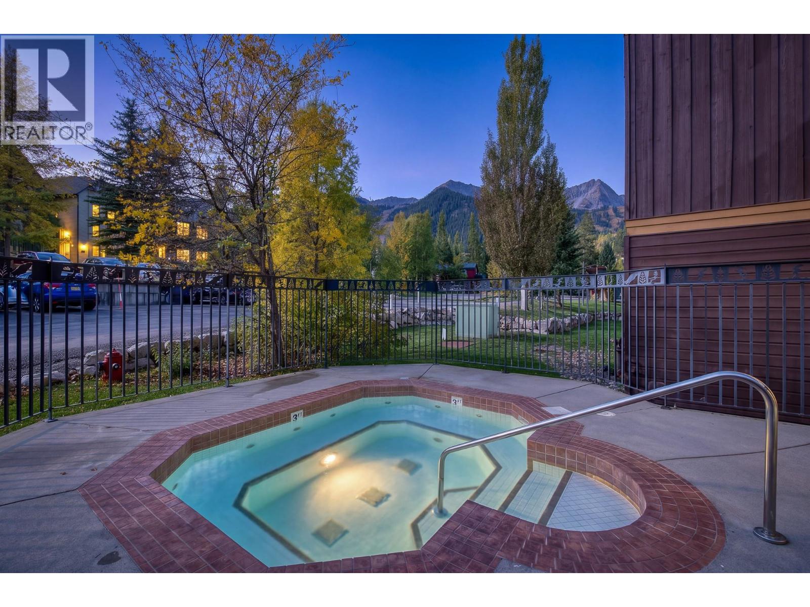 #526B 4559 TIMBERLINE Crescent - 33