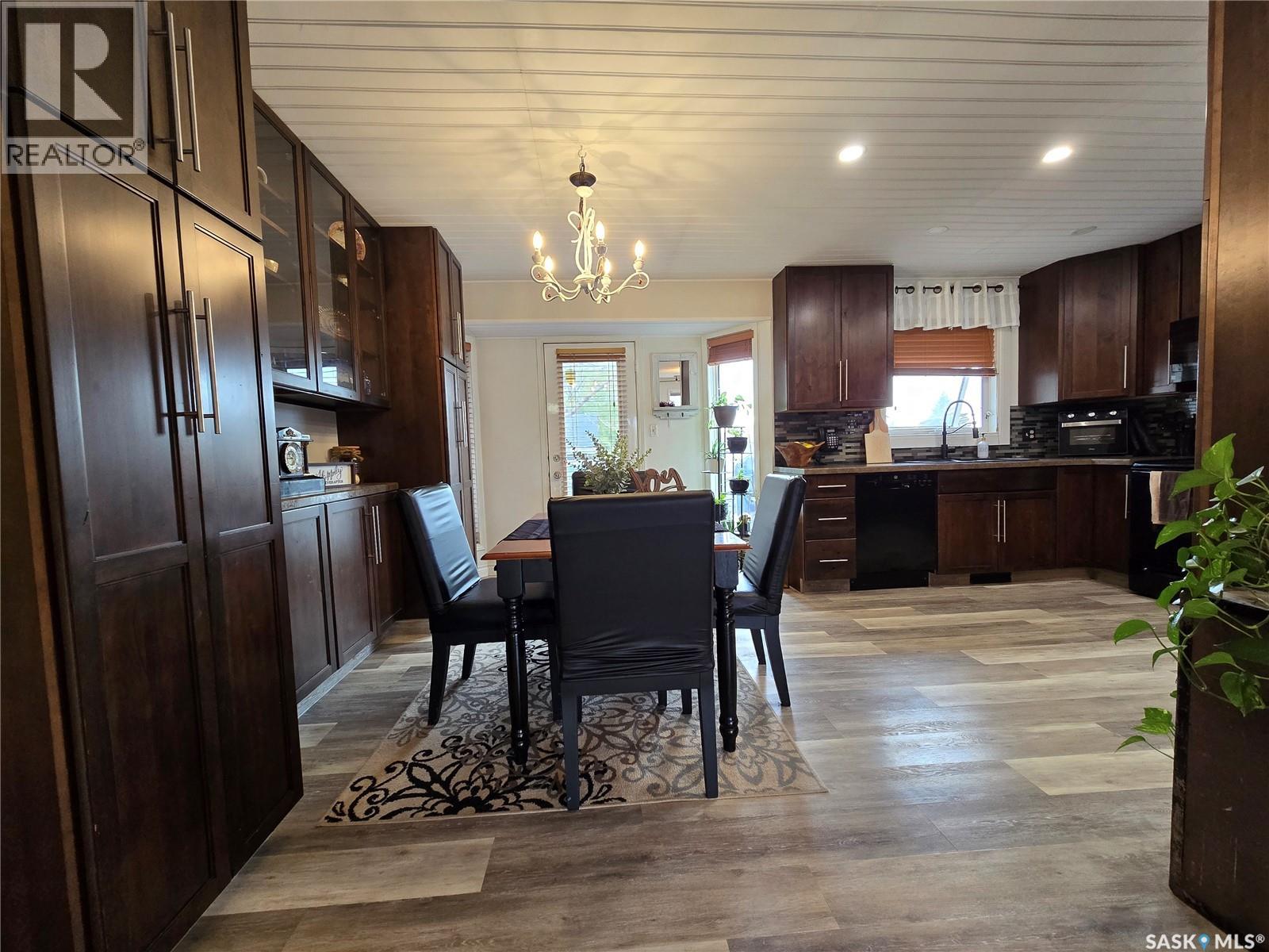 236 BEAN CRESCENT, Weyburn — photo 8