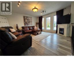 Bedroom - 236 Bean Crescent, Weyburn, SK S4H3G1 Photo 9