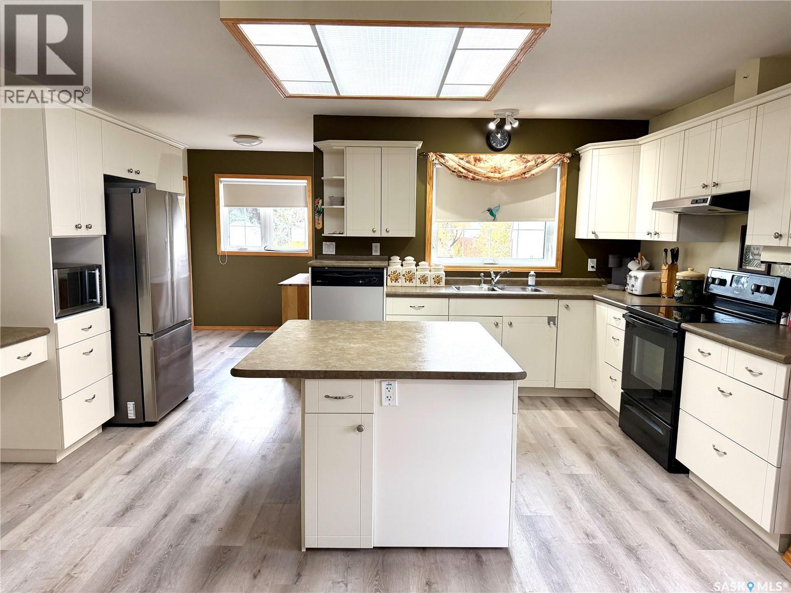 129 2nd STREET W, Spiritwood — photo 4
