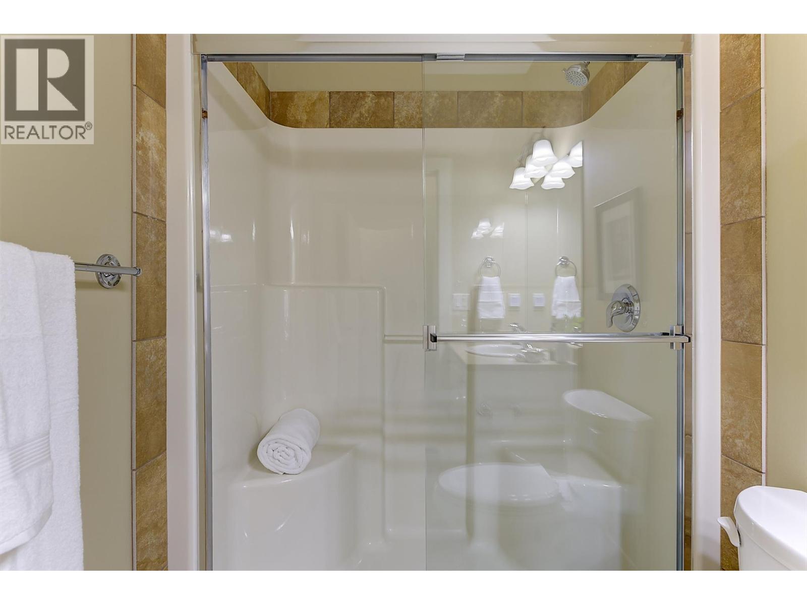  3843 Sonoma Pines Drive, Westbank