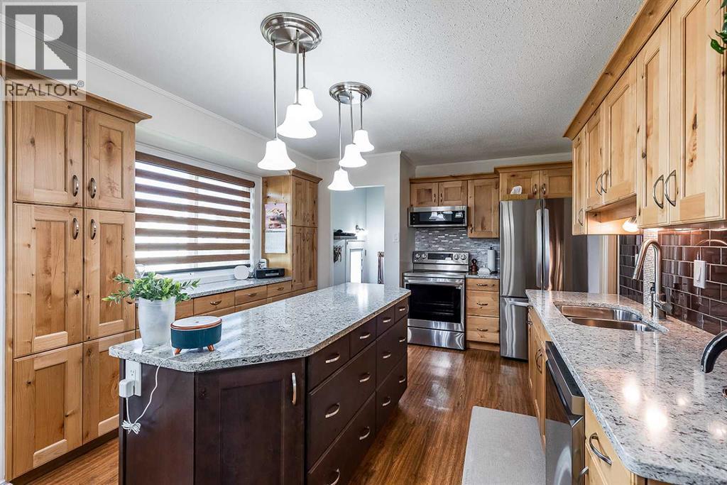1654 10 Avenue NE, photo 14 of 50
