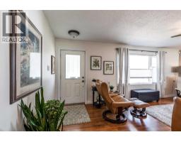 Primary Bedroom - 1654 10 Avenue Ne, Medicine Hat, AB T1A6G5 Photo 6