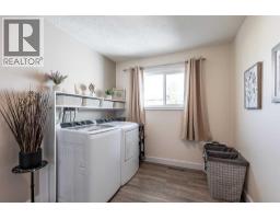 1654 10 Avenue Ne, Medicine Hat, AB T1A6G5 Photo 22
