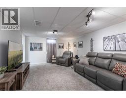 1654 10 Avenue Ne, Medicine Hat, AB T1A6G5 Photo 24