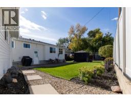 1654 10 Avenue Ne, Medicine Hat, AB T1A6G5 Photo 42