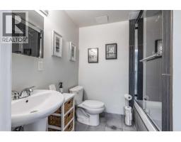 1654 10 Avenue Ne, Medicine Hat, AB T1A6G5 Photo 32