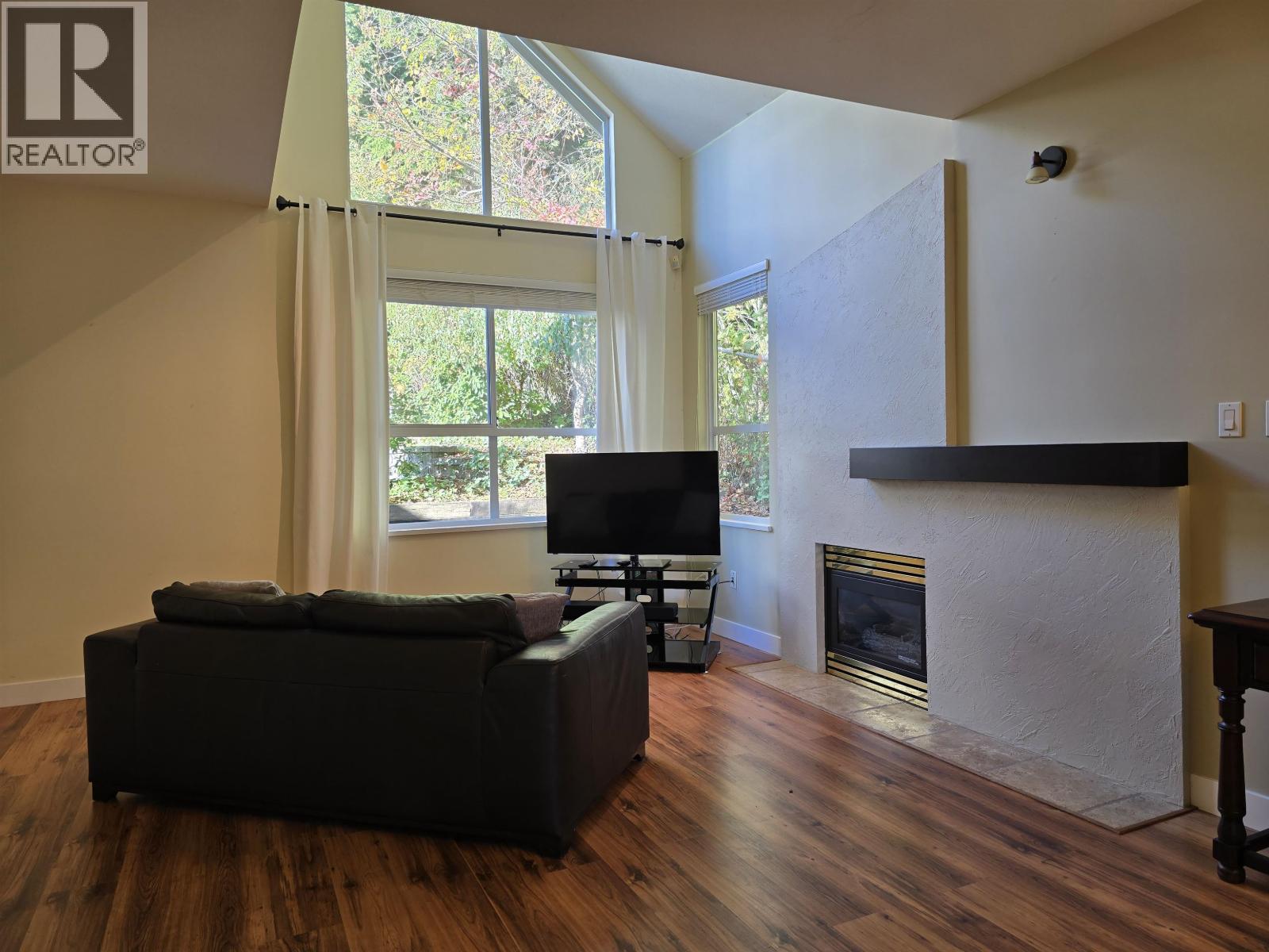 224 1465 PARKWAY BOULEVARD, Coquitlam - Image 1