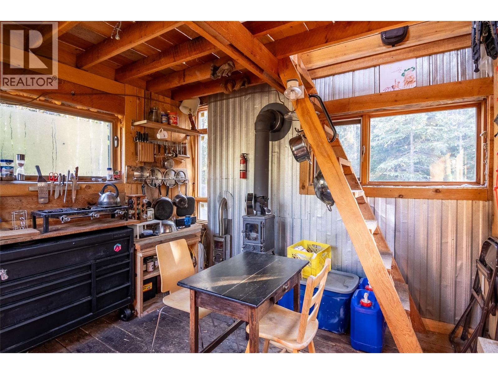 6960 Waverly Trail, Revelstoke - Image 1