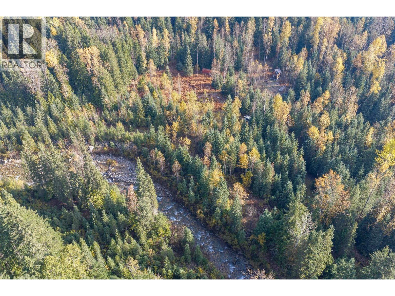 6960 Waverly Trail, Revelstoke - Image 1