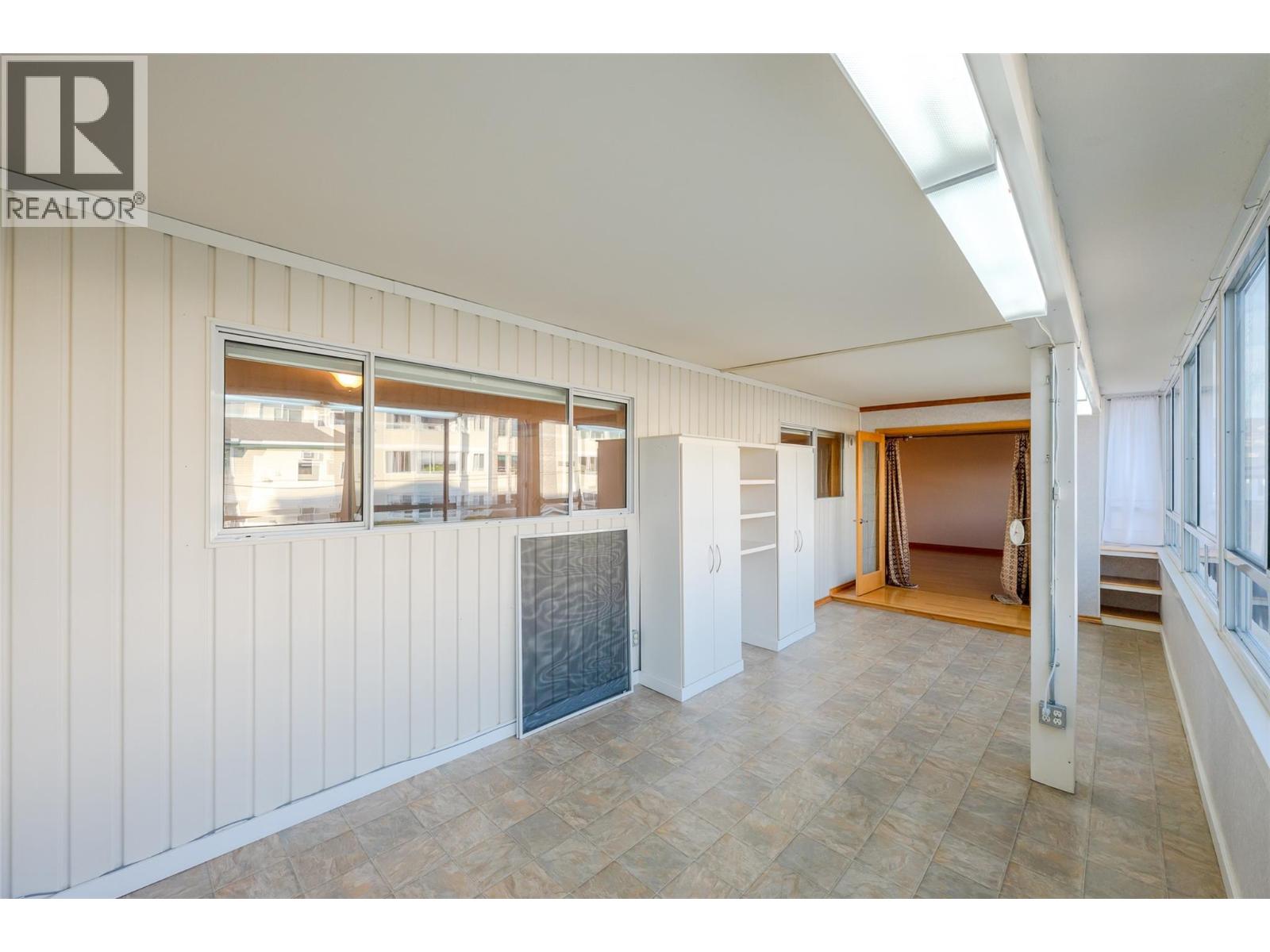 204 195 Warren Avenue West, Penticton