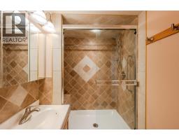 195 Warren Avenue W Unit# 204, Penticton, BC V2A3N1 Photo 30