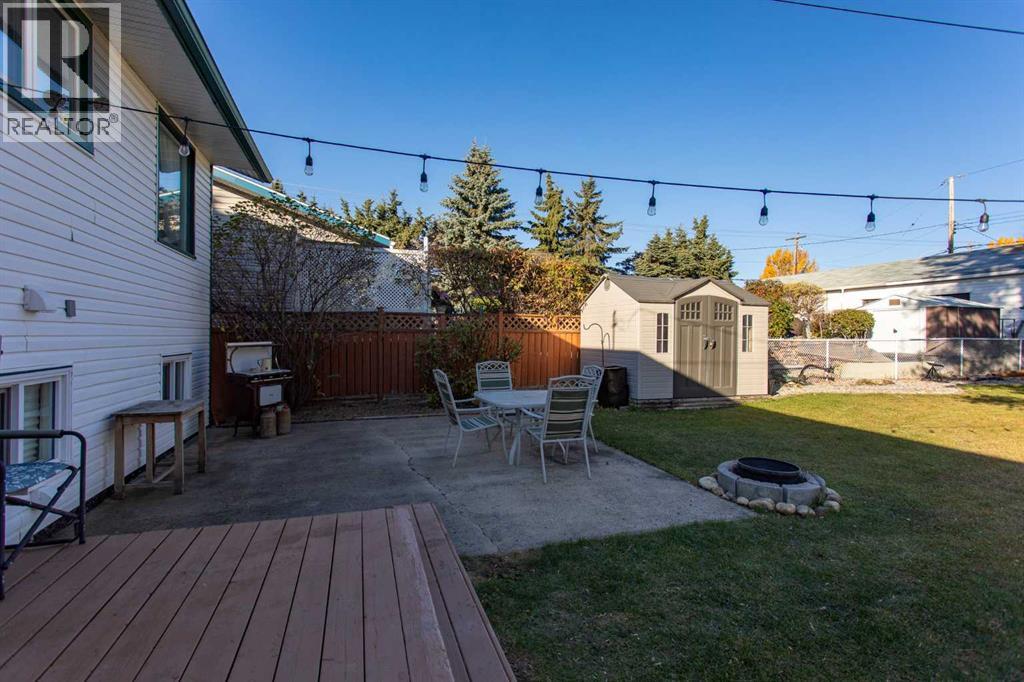 Listing photo – 5724 55 Avenue, Lacombe