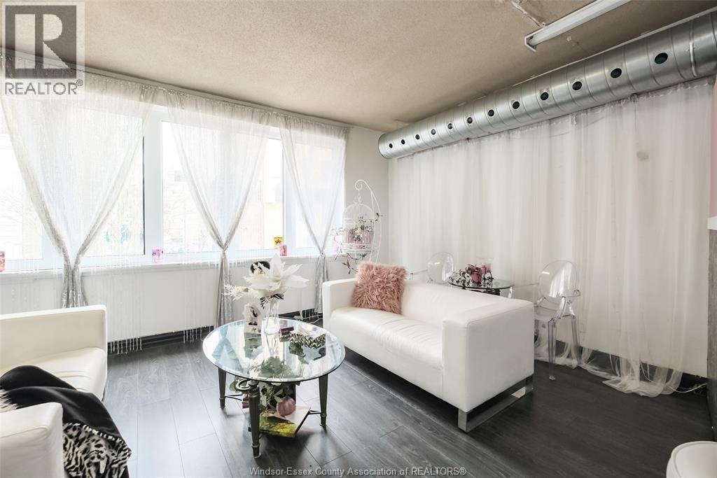 252 PELISSIER STREET, Windsor — photo 3