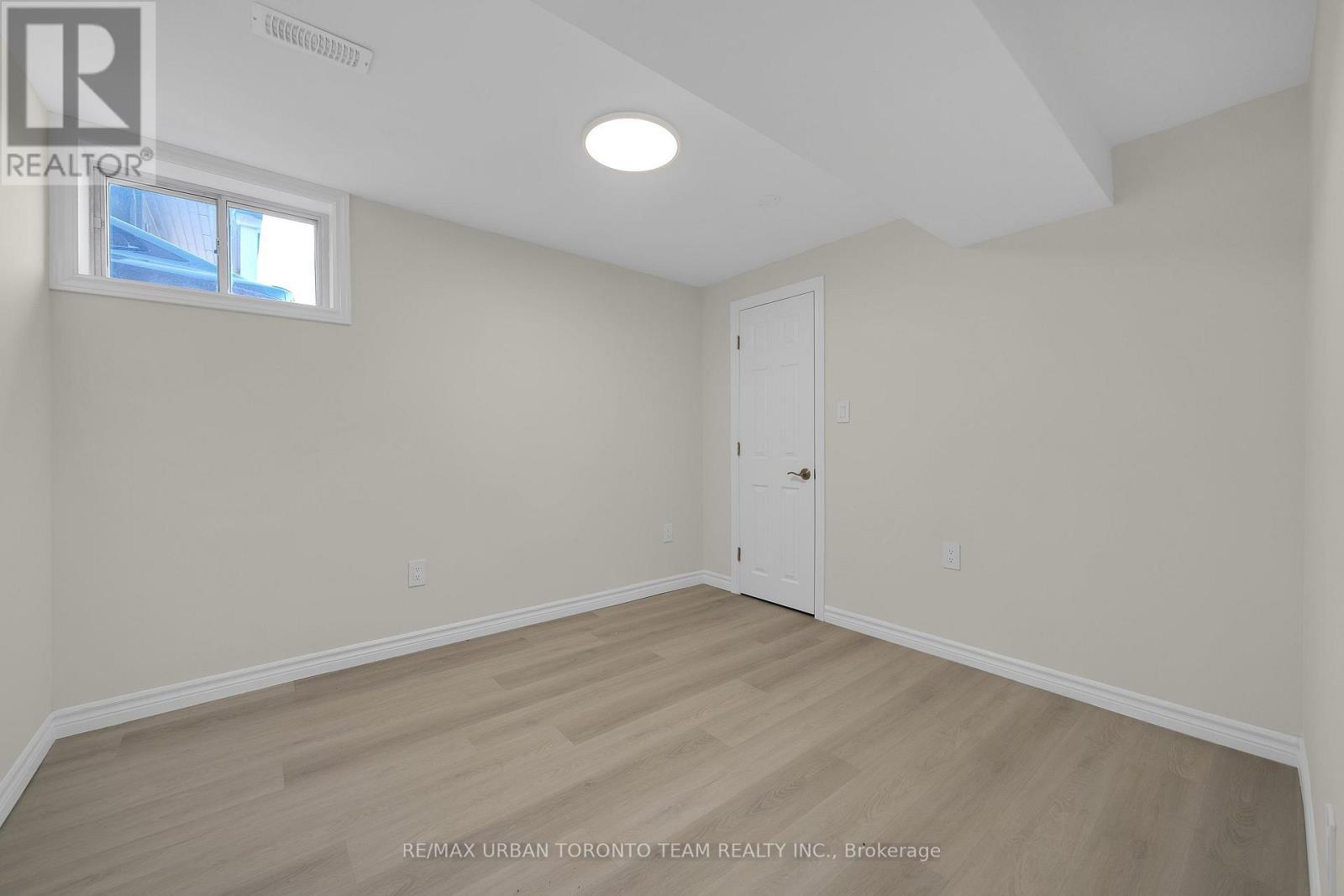 LOWER - 3517 ST CLAIR AVENUE, Toronto (Clairlea-Birchmount) — photo 11